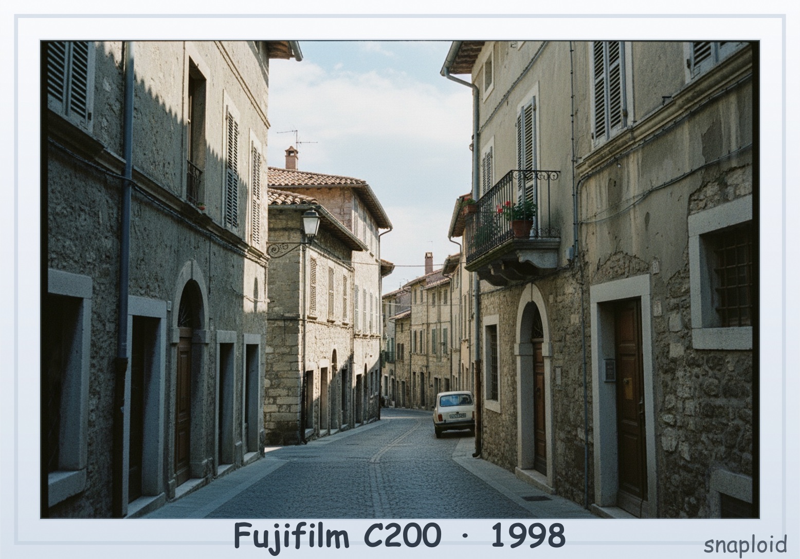 Fujifilm C200 preview